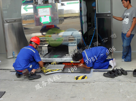 点击新窗口打开大图